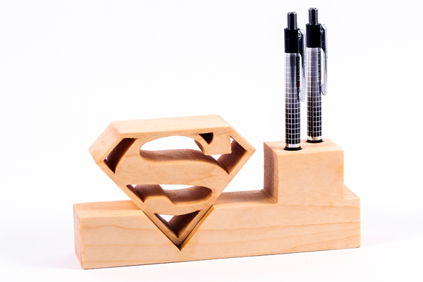 Персонализирана дървена поставка за химикали със символ или лого